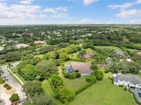11174 SW 37th Mnr, Davie FL 33328