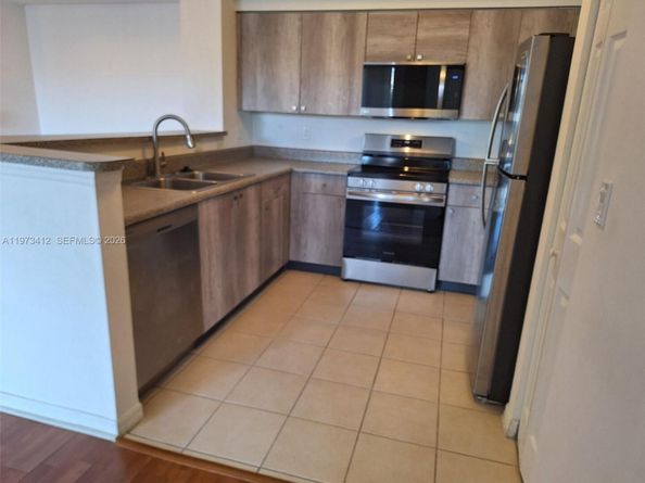 2240 E Preserve Way 206, Miramar FL 33025