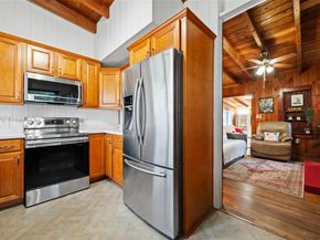 281 Iroquois St, Miami Springs FL 33166