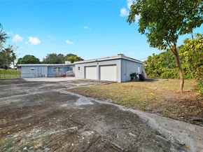 281 Iroquois St, Miami Springs FL 33166