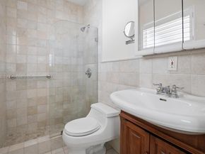 1000 Hillcrest Ct 303, Hollywood FL 33021