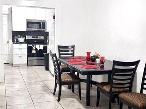 2035 NW 34th St, Miami FL 33142