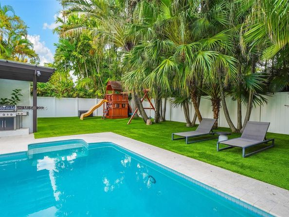 5237 La Gorce Dr, Miami Beach FL 33140