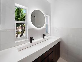 5237 La Gorce Dr, Miami Beach FL 33140