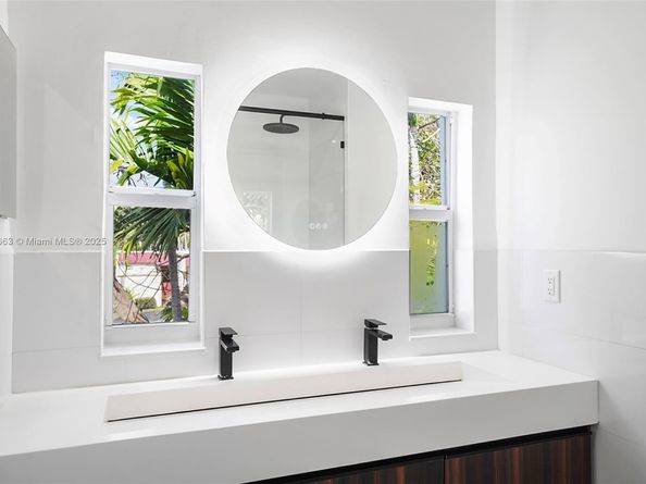 5237 La Gorce Dr, Miami Beach FL 33140