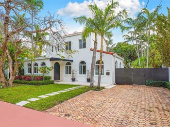 5237 La Gorce Dr