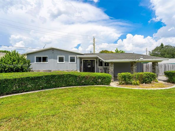 9091 SW 49th St, Cooper City FL 33328