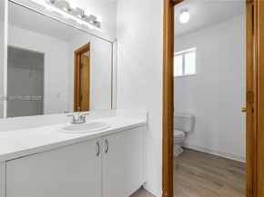 13723 SW 160th Ter, Miami FL 33177