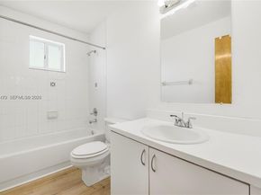 13723 SW 160th Ter, Miami FL 33177