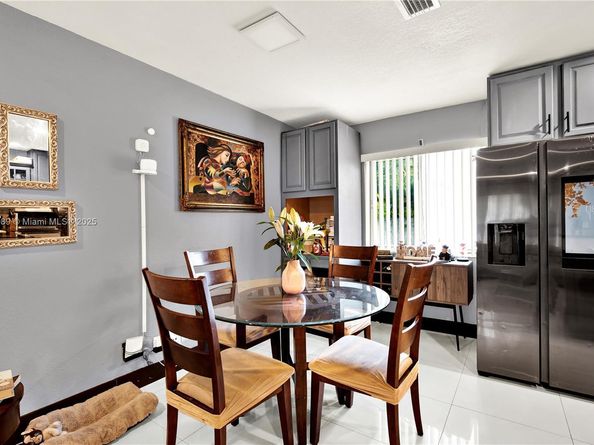 2771 NW 8th St, Pompano Beach FL 33069