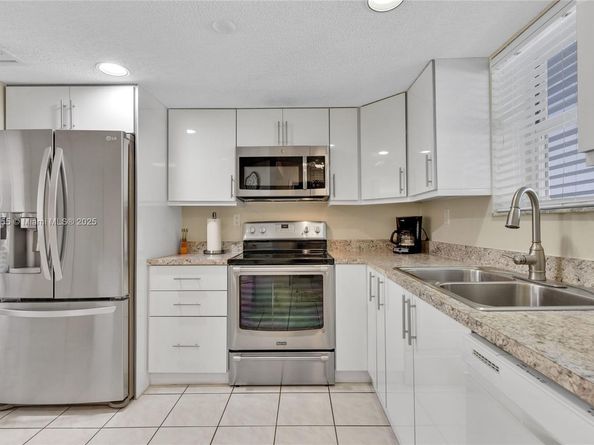 17801 N Bay Rd 210, Sunny Isles Beach FL 33160
