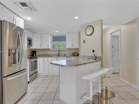 17801 N Bay Rd 210, Sunny Isles Beach FL 33160