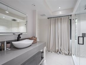 5251 NW 80th Ter, Parkland FL 33067