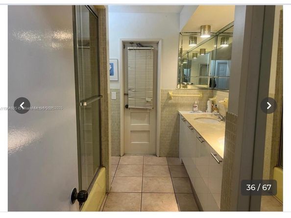 5001 Madison St, Hollywood FL 33021