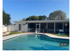 5001 Madison St, Hollywood FL 33021