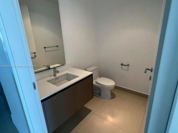 3250 NE 188 St 403, Aventura FL 33180