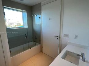 3250 NE 188 St 403, Aventura FL 33180
