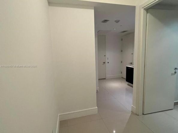 3250 NE 188 St 403, Aventura FL 33180