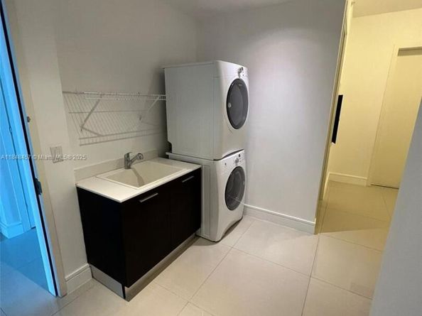 3250 NE 188 St 403, Aventura FL 33180