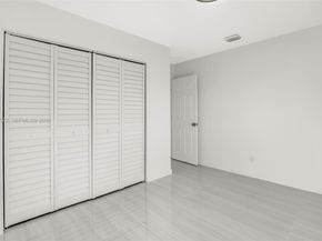 528 NW 3rd Ct, Hallandale Beach FL 33009