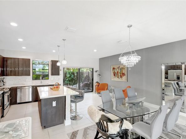 10473 NW 82nd St 3, Doral FL 33178