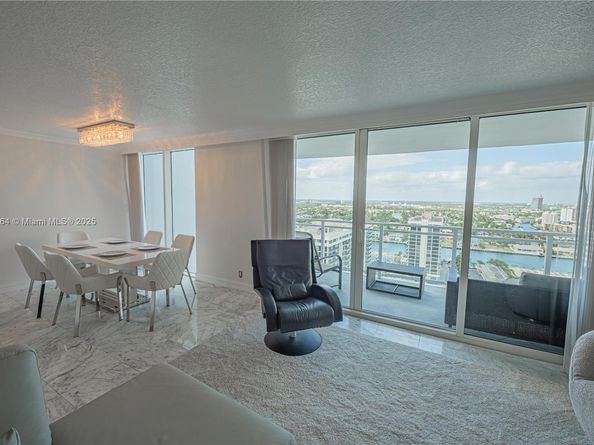 2030 S Ocean Dr 2126, Hallandale Beach FL 33009