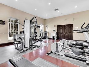 1755 NE 37th Ave, Homestead FL 33033
