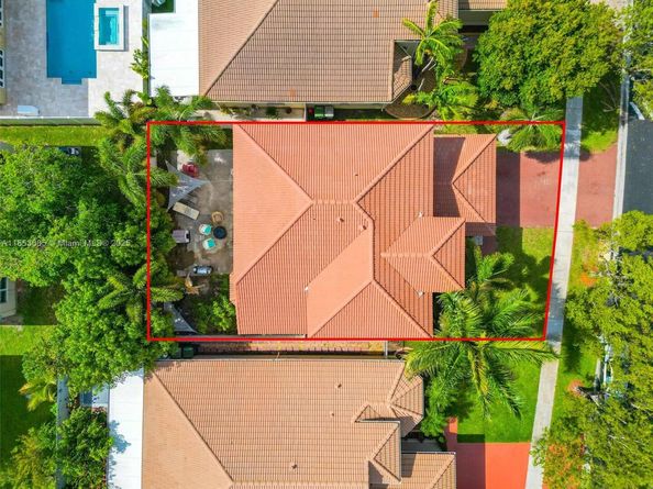 1755 NE 37th Ave, Homestead FL 33033