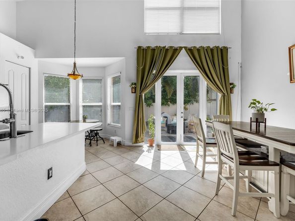 1755 NE 37th Ave, Homestead FL 33033