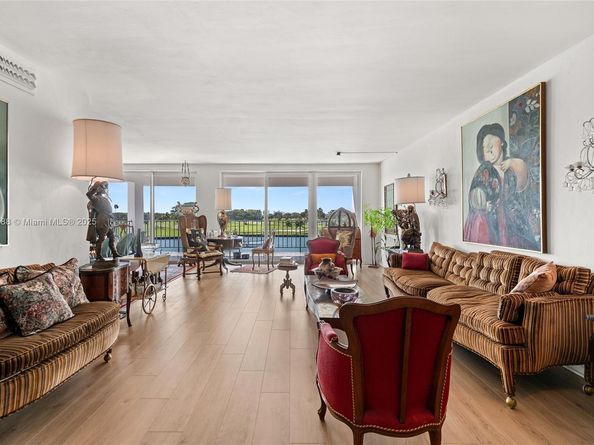9240 W Bay Harbor Dr 4A, Bay Harbor Islands FL 33154