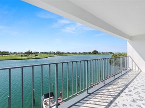 9240 W Bay Harbor Dr 4A, Bay Harbor Islands FL 33154