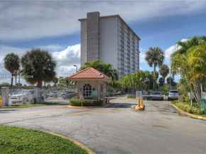 400 Kings Point Dr 320, Sunny Isles Beach FL 33160
