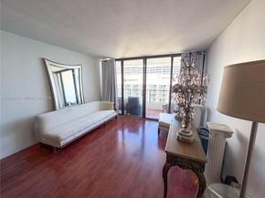 555 NE 15th St PHF, Miami FL 33132