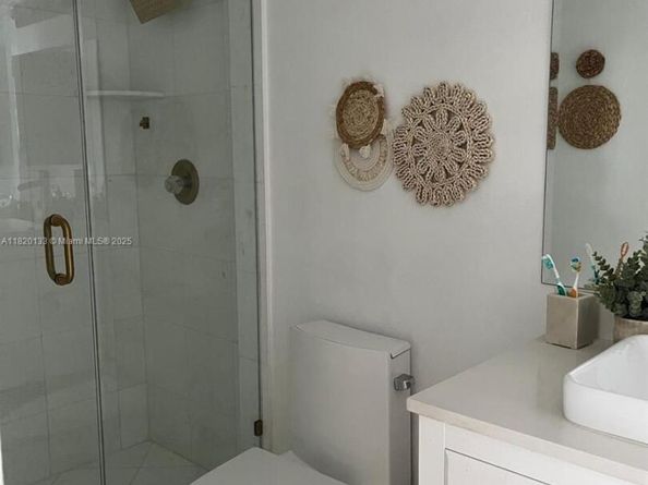 3500 Mystic Pointe Dr 1804, Aventura FL 33180