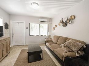 5520 NE 1st Ct, Miami FL 33137