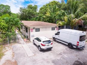 5520 NE 1st Ct, Miami FL 33137