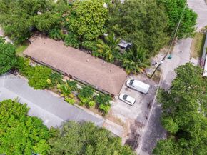 5520 NE 1st Ct, Miami FL 33137