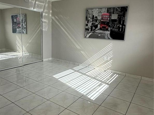 1780 NE 191st St 8062, Miami FL 33179