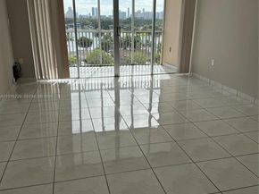 1780 NE 191st St 8062, Miami FL 33179