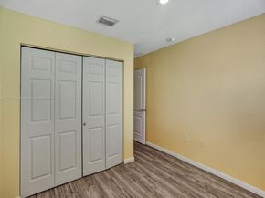 421 NW 40th Ct, Oakland Park FL 33309