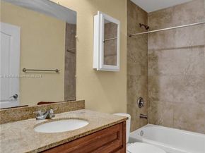 421 NW 40th Ct, Oakland Park FL 33309