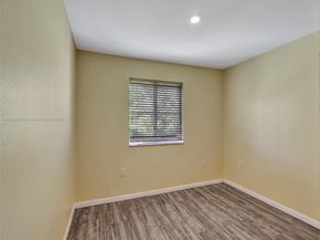 421 NW 40th Ct, Oakland Park FL 33309