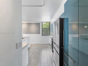 105 Lake Emerald Dr 216, Oakland Park FL 33309