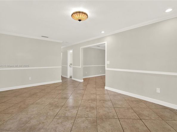 9312 SW 182nd St, Palmetto Bay FL 33157