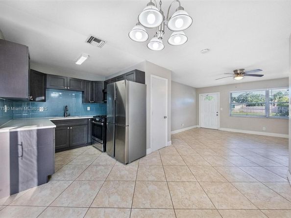 3589 Island Rd, Palm Beach Gardens FL 33410
