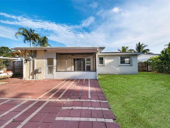 3589 Island Rd, Palm Beach Gardens FL 33410