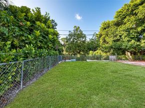 3589 Island Rd, Palm Beach Gardens FL 33410