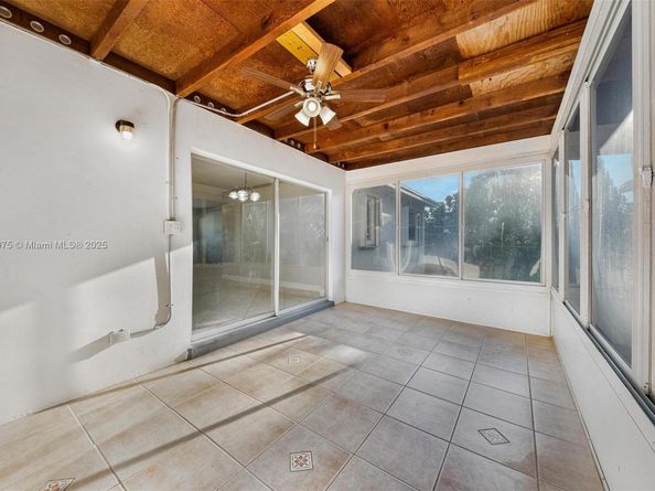 3589 Island Rd, Palm Beach Gardens FL 33410