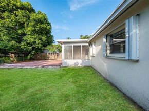 3589 Island Rd, Palm Beach Gardens FL 33410