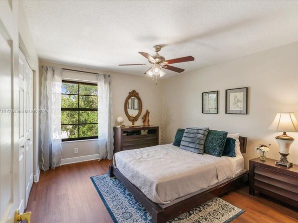 1273 SW 161st Ave, Pembroke Pines FL 33027